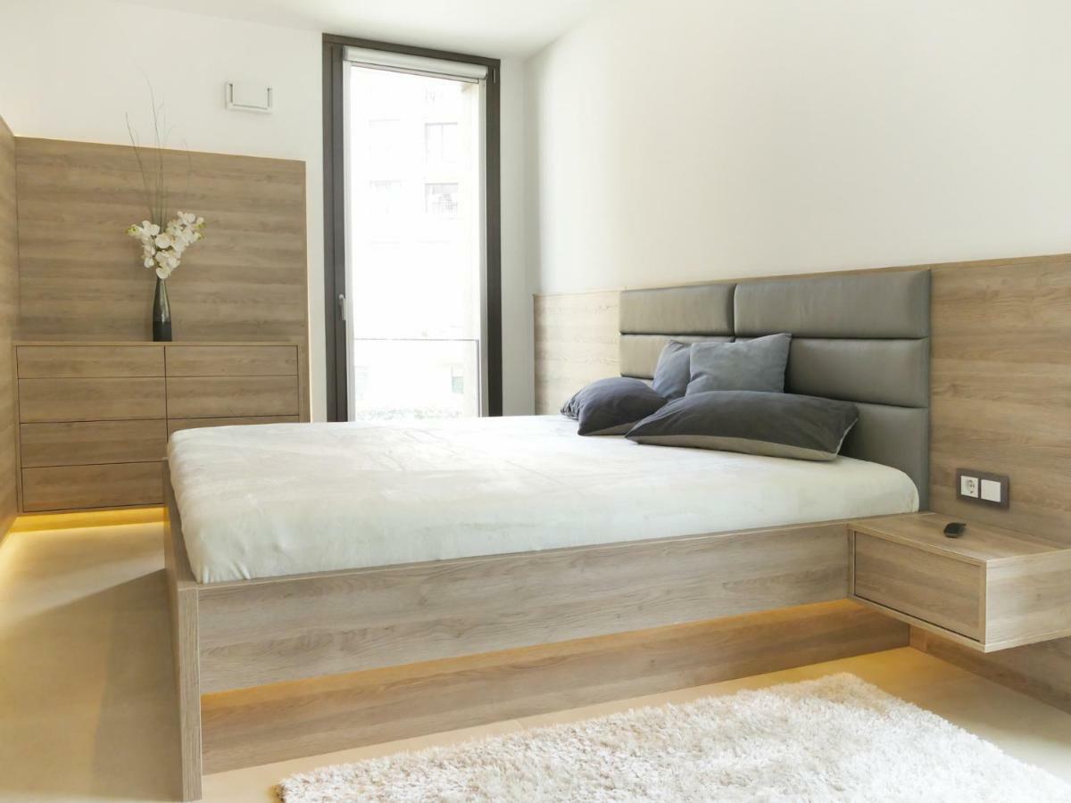 Grosses Apartment Im Zentrum Von Dresden, 2 Schlafzimmer, 2 Baeder, Balkon Kültér fotó