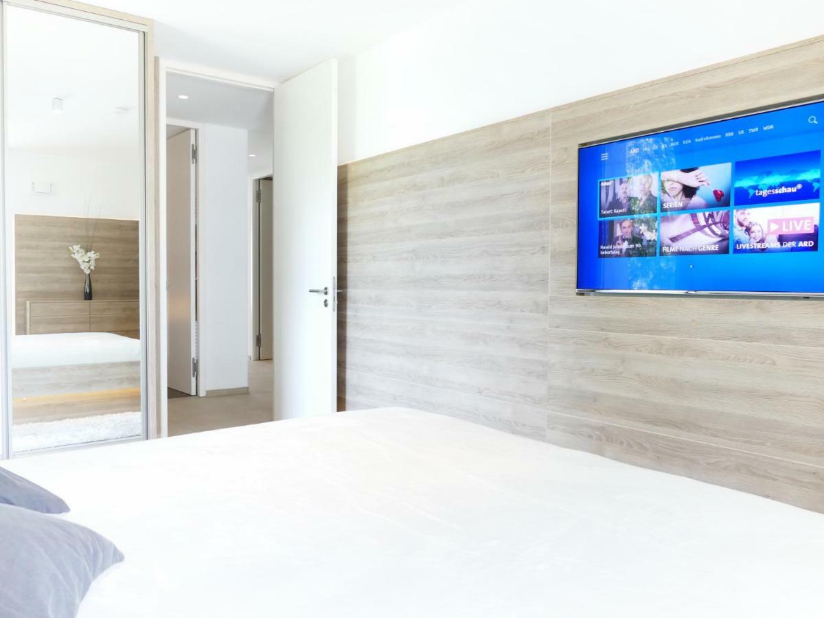 Grosses Apartment Im Zentrum Von Dresden, 2 Schlafzimmer, 2 Baeder, Balkon Kültér fotó